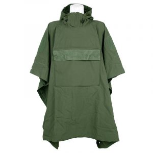 Poncho Softshell Verde Outbreak Tarp: protección transpirable e hidrófuga para senderismo