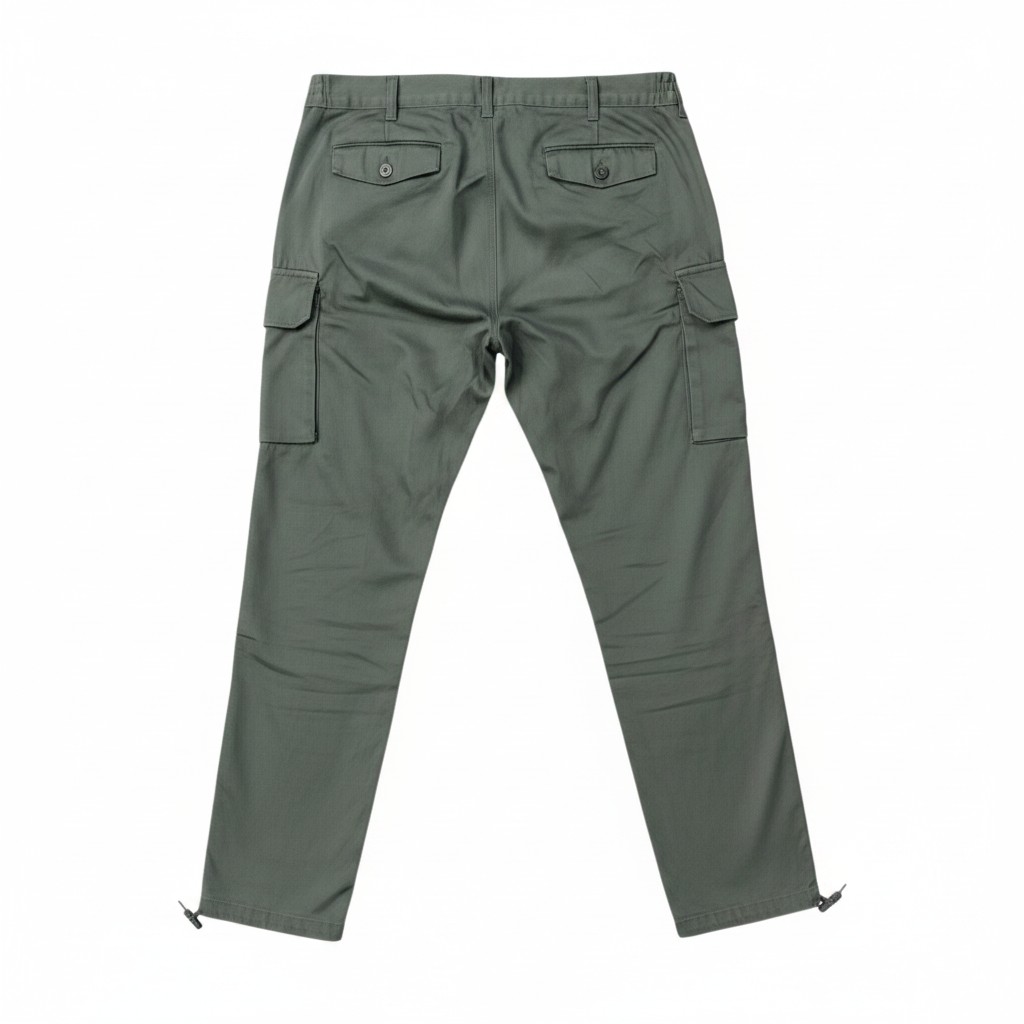 Pantalon treillis M64 militaire homme, pantalon cargo kaki avec poches latérales et boutons/pressions sur les fentes du bas.