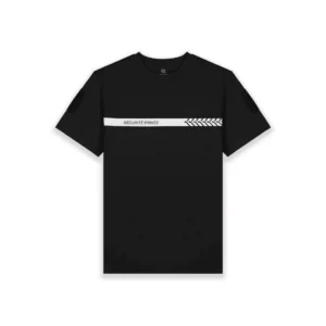 Schwarzes T-Shirt mit kurzen Ärmeln, horizontaler weißer Streifen mit Motiv und Text "PRIVATE SECURITY" auf der Brust, dezentes GK-Logo.