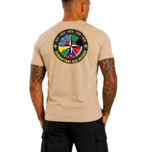 T‑shirt beige vu du dos, logo circulaire « Combattant des océans » coloré sur le haut du dos.