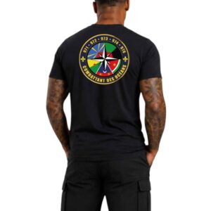 T-shirt noir « Rose des océans » – Combatant des océans, vue arrière avec écusson coloré sur le dos.