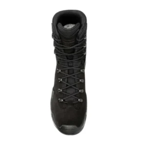 Botte militaire noire vue de dessus, lacets crantés et renforcement à l’avant, taille haute pour assouplir rangers neuves et prévenir les ampoules.